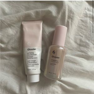 Glossier duo